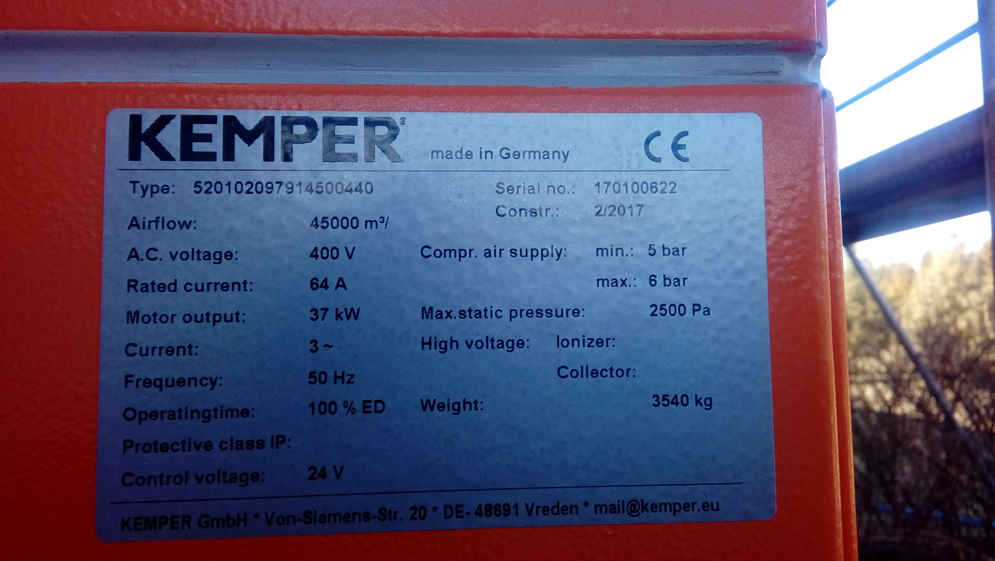 Tabliczka znamionowa urządzenia do filtrowania hali KEMPER